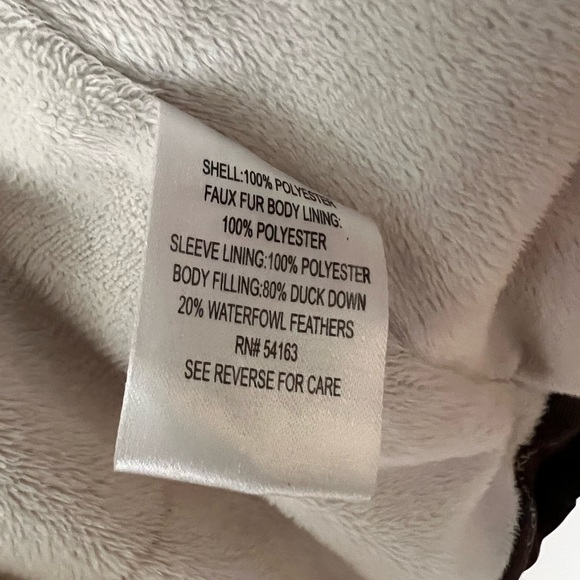 Calvin Klein down puffer coat - Picture 6 of 9